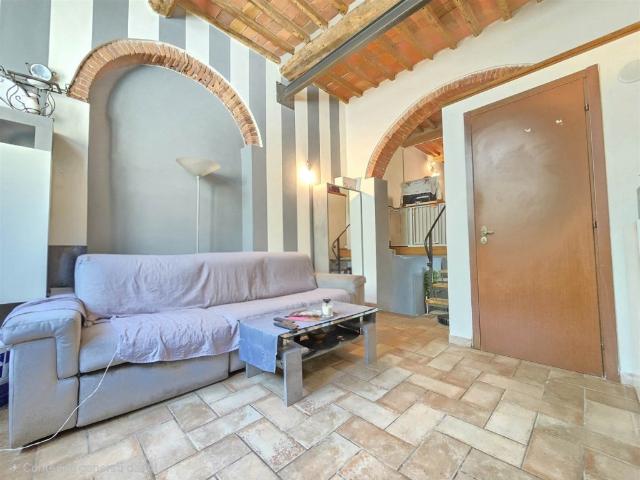 Quadrilocale in vendita a Carrara