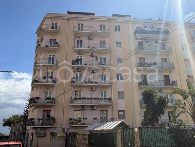 Quadrilocale in vendita a Catania via Mascalucia, 5, Barriera Leucatia