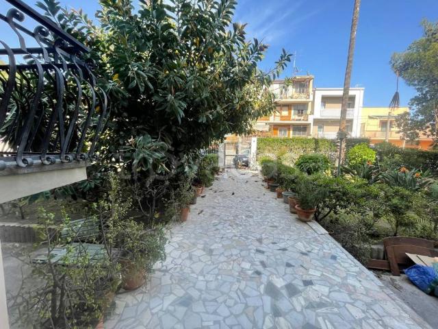Appartamento in vendita a Catania via Nuovalucello, Nuovalucello Leonardo Da Vinci