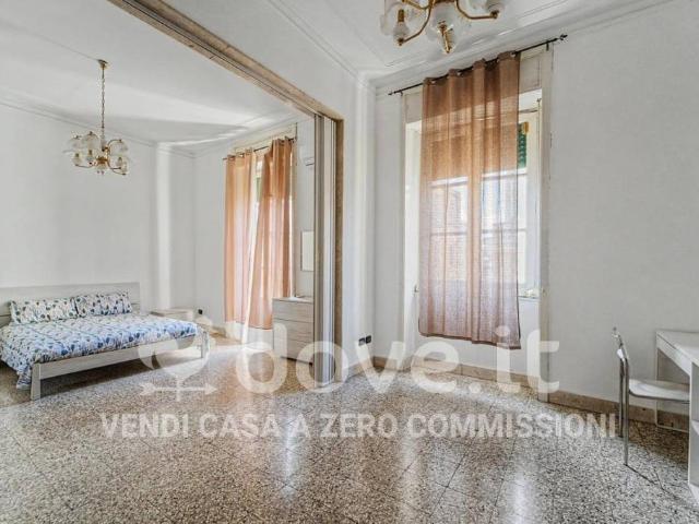 Quadrilocale in vendita a Catania via Ughetti, 77, Villa Bellini Santa Maria di Gesù