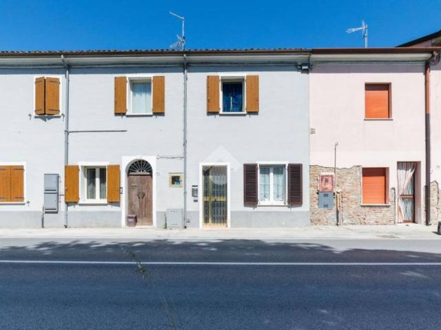 Quadrilocale in vendita a Cesenatico, Villalta