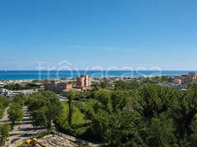 Quadrilocale in vendita a Chioggia viale Bergamo, Sottomarina