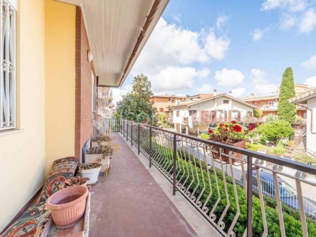 Quadrilocale in vendita a Ciampino via Fratelli Wright