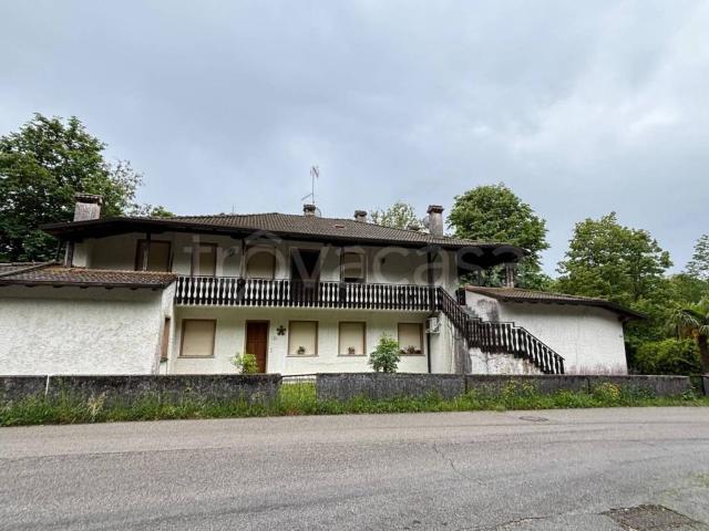 Quadrilocale in vendita a Clauzetto