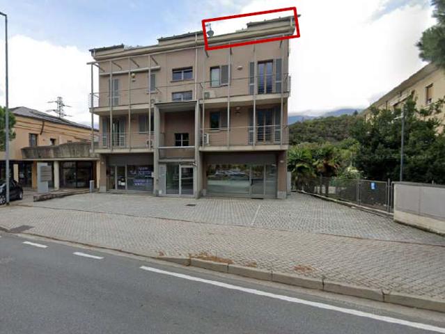 Quadrilocale in vendita a Colico