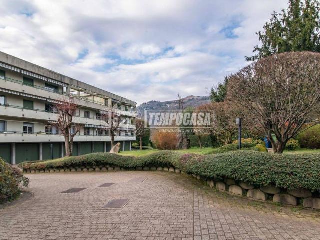 Quadrilocale in vendita a Como, Lora