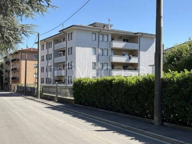 Quadrilocale in vendita a Cornate d'Adda via Cesare Battisti, 20