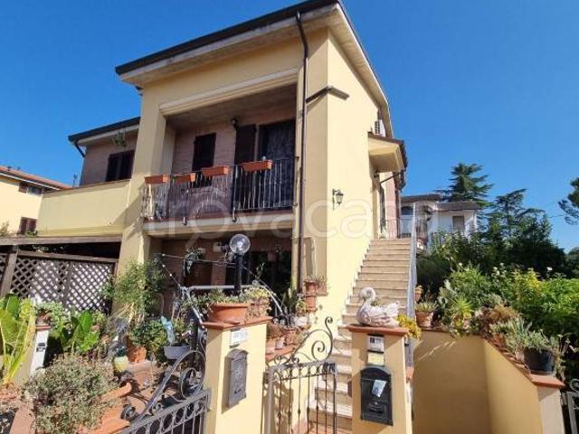 Quadrilocale in vendita a Corridonia via Le Conce