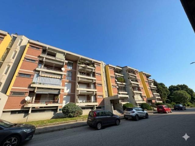 Quadrilocale in vendita a Crescentino via Giacomo Bossi, 5
