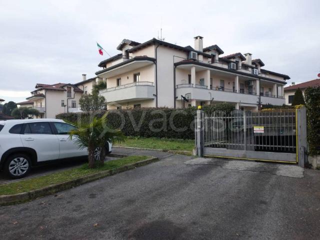 Quadrilocale in vendita a Dairago via Asmara, 29