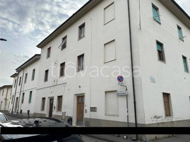 Quadrilocale in vendita a Empoli via Andrea del Sarto, 13, San Rocco Lungarno