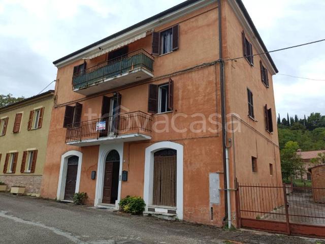 Quadrilocale in vendita a Fabriano, Melano
