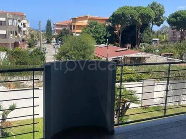 Quadrilocale in vendita a Falcone via Vittorio Alfieri, 17