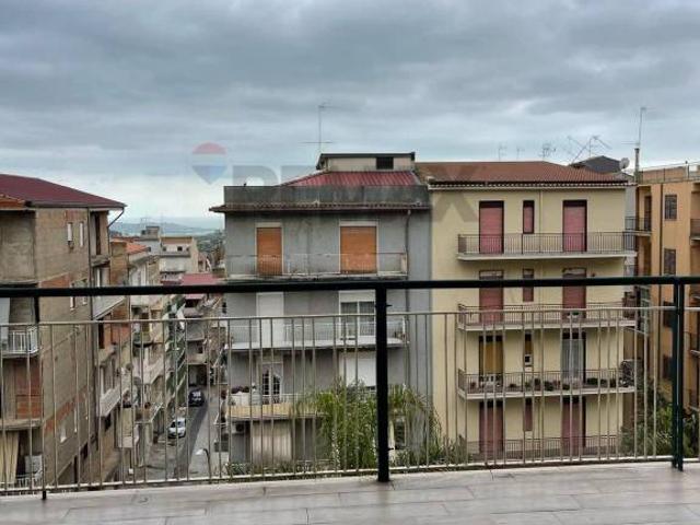 Quadrilocale in vendita a Favara