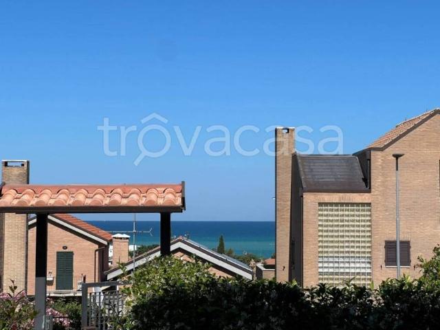 Quadrilocale in vendita a Fermo via Barletta