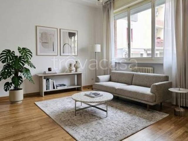 Quadrilocale in vendita a Firenze, Coverciano