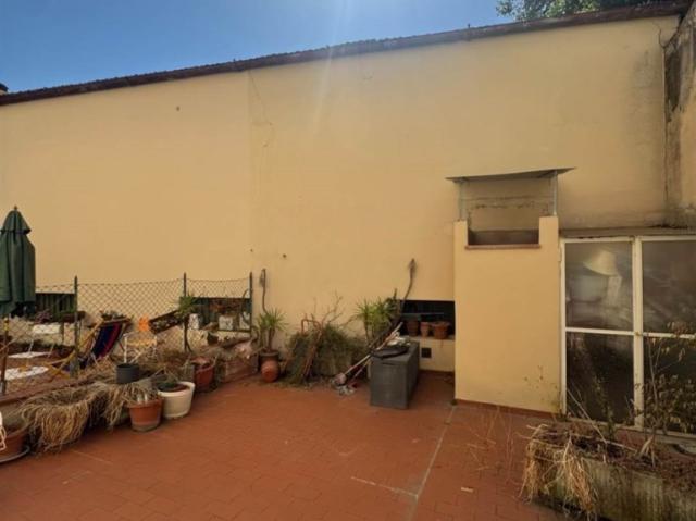 Quadrilocale in vendita a Firenze, Oberdan