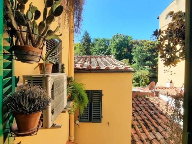 Quadrilocale in vendita a Firenze, San Niccolò