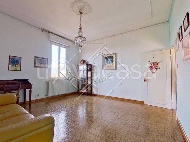 Quadrilocale in vendita a Firenze via Masolino, Soffiano