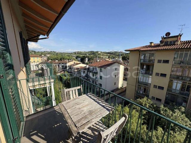 Quadrilocale in vendita a Firenze via degli Arcipressi, Legnaia San Quirico Monticelli