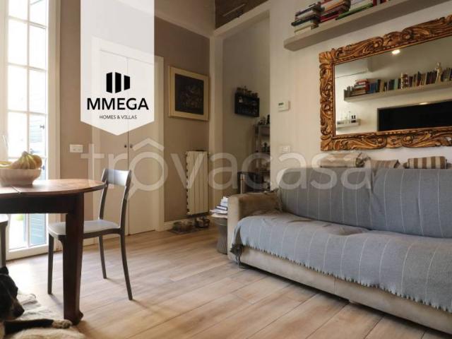 Quadrilocale in vendita a Firenze via del Leone, 50, San Frediano