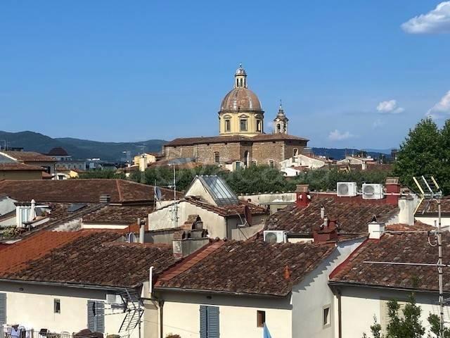 Quadrilocale in vendita a Firenze via dell'Orto, San Frediano
