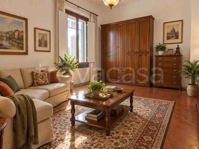 Quadrilocale in vendita a Firenze via Gaspare Gozzi, Castello