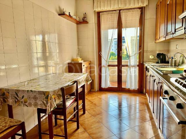 Quadrilocale in vendita a Firenze viale della Toscana, Novoli