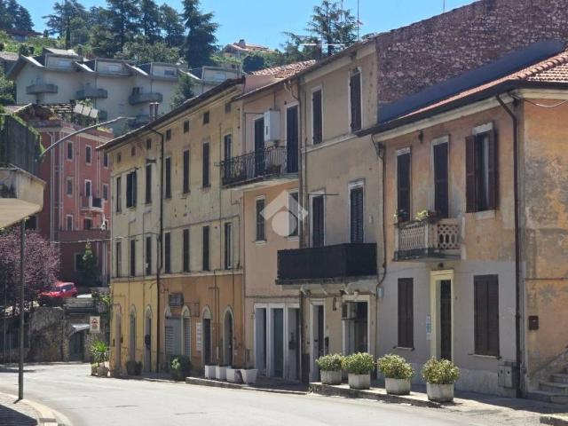 Quadrilocale in vendita a Fiuggi via a. Diaz, 78
