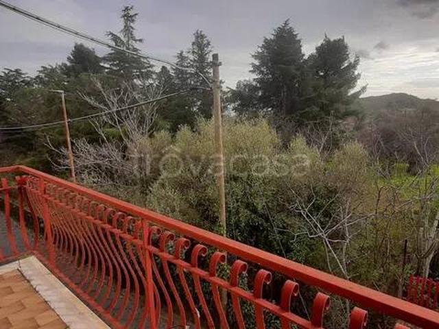 Quadrilocale in vendita a Fleri, Zafferana Etnea