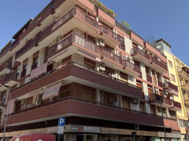 Quadrilocale in vendita a Foggia via trento 15, Centro città
