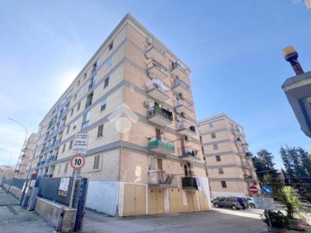 Quadrilocale in vendita a Foggia, Vigili del Fuoco