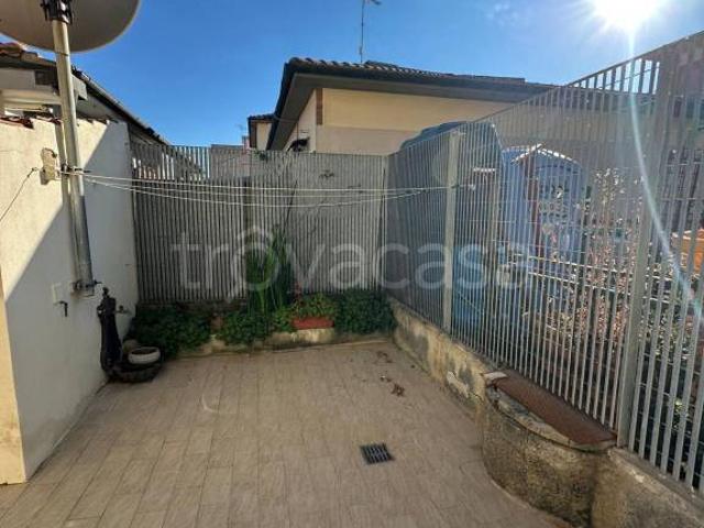Quadrilocale in vendita a Follonica via Isola di Caprera, 1