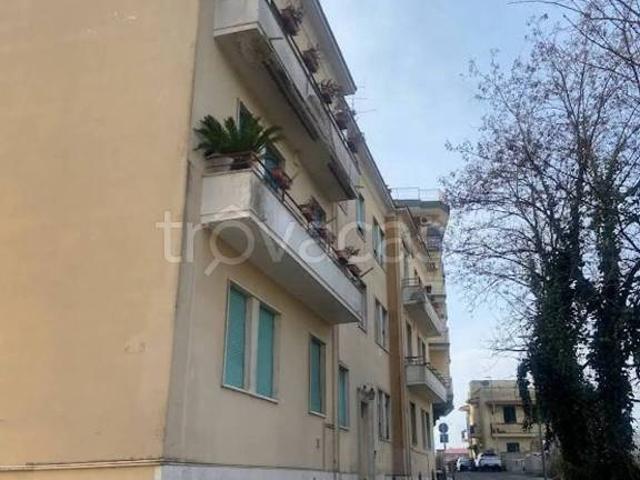 Quadrilocale in vendita a Frosinone via Dante Alighieri