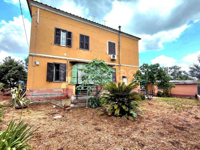 Quadrilocale in vendita a Guidonia Montecelio, Villanova