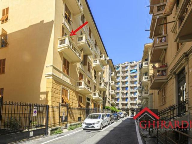 Quadrilocale in vendita a Genova