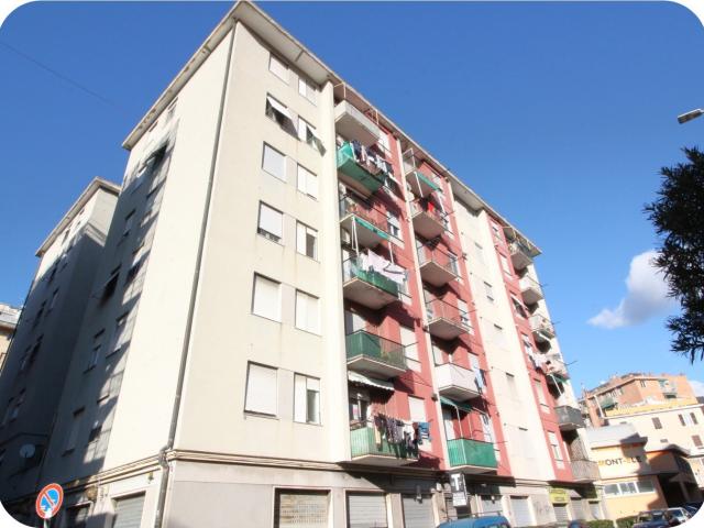 Quadrilocale in vendita a Genova