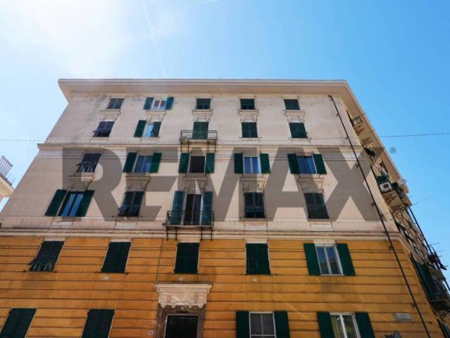 Quadrilocale in vendita a Genova via Crimea, 10, Foce
