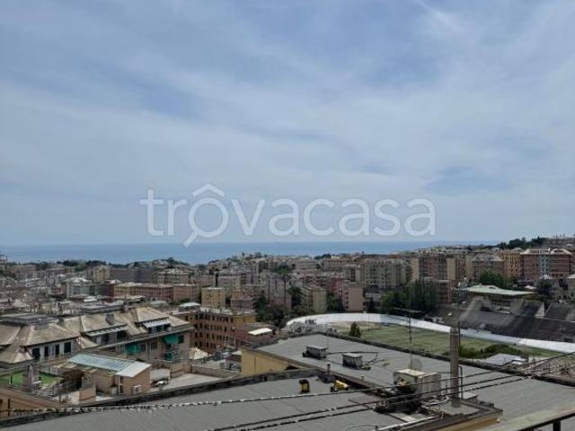 Quadrilocale in vendita a Genova via Giuseppe Sapeto, Borgoratti