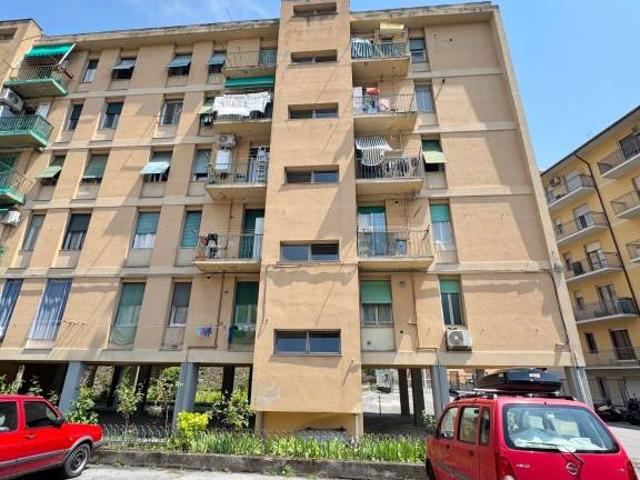 Quadrilocale in vendita a Genova via Guido Agosti, 4, Cornigliano