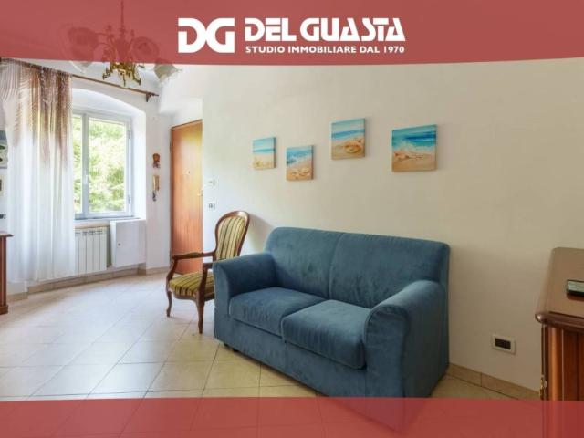 Quadrilocale in vendita a Genova, Quarto