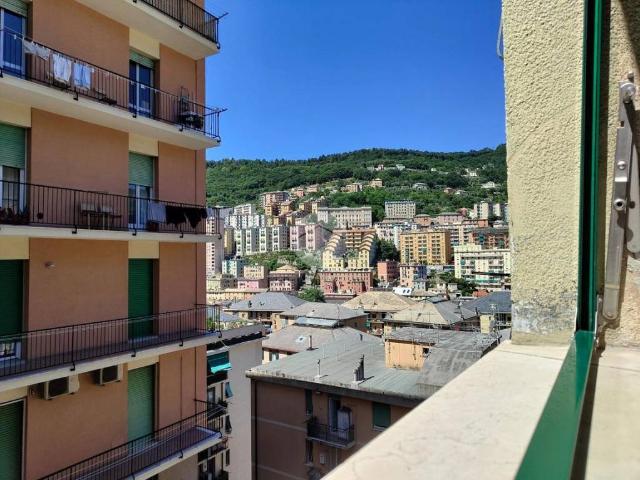 Quadrilocale in vendita a Genova, Staglieno
