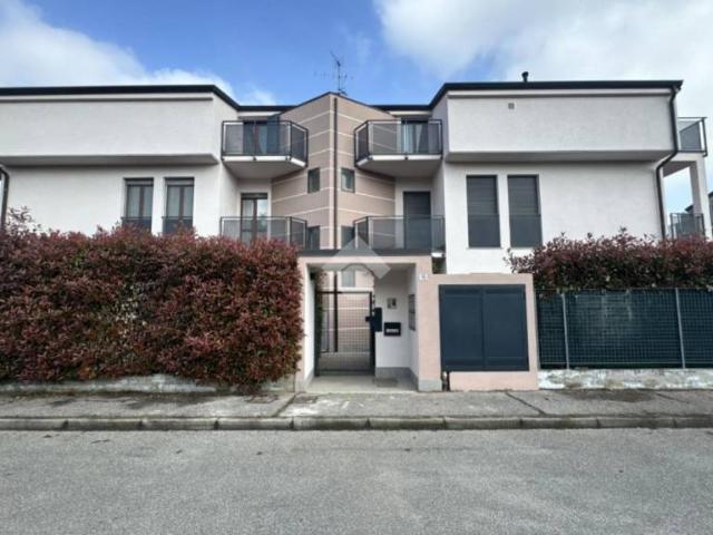 Quadrilocale in vendita a Gessate via Sondrio, 10