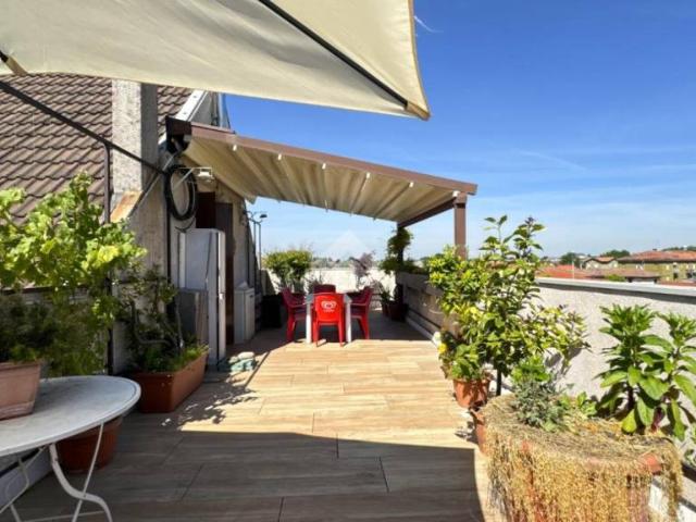 Quadrilocale in vendita a Gessate via xxv aprile, 43