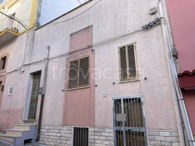 Quadrilocale in vendita a Ginosa via Virgilio Marone