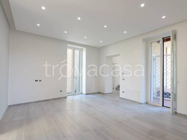 Quadrilocale in vendita a Giugliano in Campania vico marzano