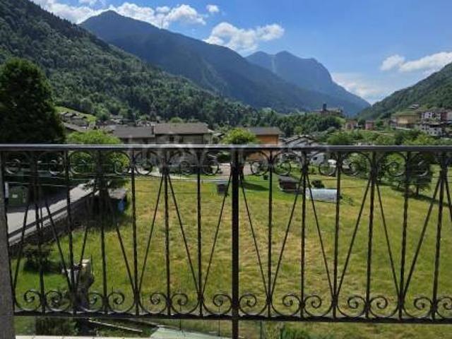 Quadrilocale in vendita a Gromo San Marino, Gandellino