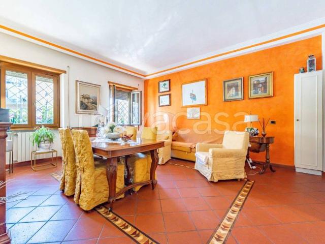 Quadrilocale in vendita a Grottaferrata via Don Annideo Pandolfi