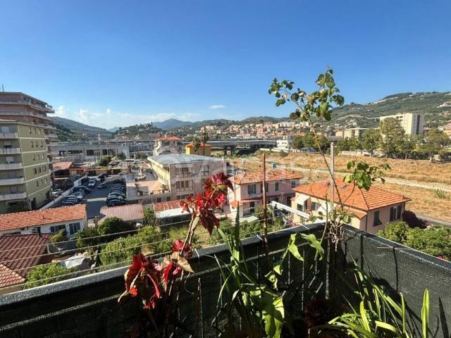 Quadrilocale in vendita a Imperia