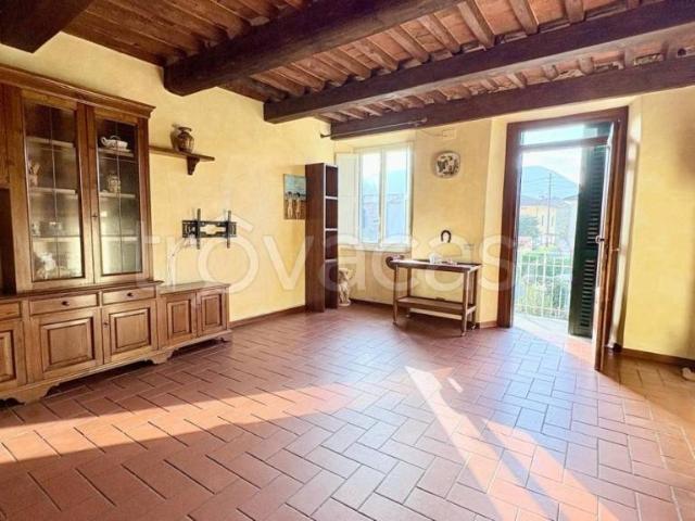 Quadrilocale in vendita a Lucca via dei Bollori, 780, Nozzano Arliano